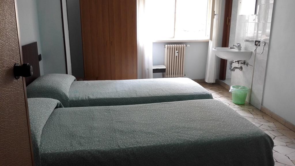 Hotel Mira Varese Habitación foto